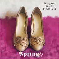 [Selected brand shoes] selected Ferragamo high heels