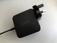 ASUS 原裝火牛 AD883220