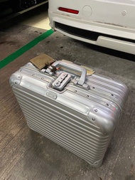 Rimowa Topas Pilot Trolley suitcase Sliver