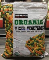 美兒小舖COSTCO好市多代購～KIRKLAND 冷凍有機綜合蔬菜-胡蘿蔔.甜玉米.豌豆.四季豆(2.26kg/包)