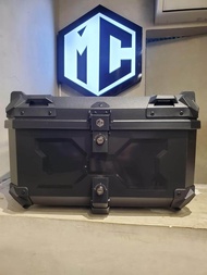 Duhan Hard Plastic Top Box 58 Liters with Backrest