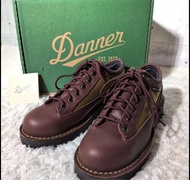 Danner W's Danner Field Low 女款棕色短靴