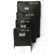 30 x 50 BOXING KICKING PUNCHING PAD EVERLAST BOX 30 X 50 CM