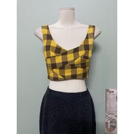 Yellow and black checkered crop top, size s a84