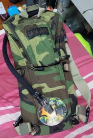 Camelbak 迷彩水袋