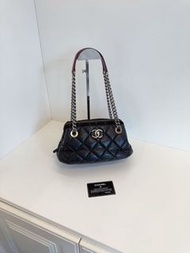 Chanel 孟买 黑色油蜡牛皮拼毛呢泡芙包
