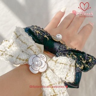 8 Planets Luxurious Pearl Bow Wool Hair Tie