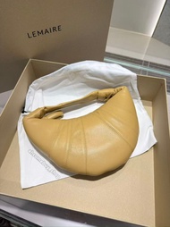 Lemaire fortune croissant bag medium 牛角包