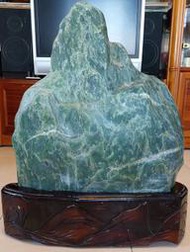 原石.雅石.造型石(47)~豐田玉~含木座~總高約80CM~裝飾.擺飾