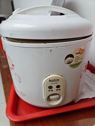 499～二手 歌林 kolin 十人份電子鍋 + 黃金蜂巢不沾內鍋。北門站面交