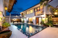 ลลิน ซีเคร็ท คาเฟ่ แอนด์ เรสเตอรองต์ (Lalyn secret cafe & restaurant)