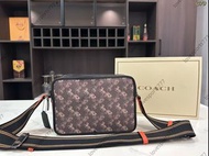Coach 蔻馳 Graham 郵差包相機包