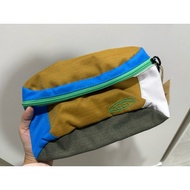 Hand 1 KEEN Waist Bag Brown-Blue