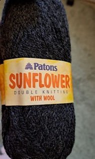 PATONS yarn(dark grey)深灰色毛冷