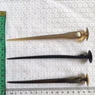 01 Trâm cài tóc sừng trâu bò Việt Nam và Châu Phi (TS03 cô gái đội nón màu tự nhiên bất kỳ)