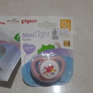 Pigeon Mini Light Pacifier