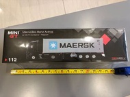 Mini GT / Scale 1:64 / Mercedes-Benz Actros With 40 Ft Container "Maersk" RHD 右駕