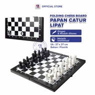 Papan Catur Lipat Plastik / Folding Chess Board Ukuran 37 cm x 37 cm