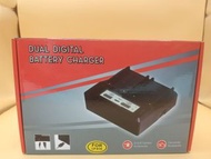 DSTE Replacement For LP-E4/LP-E19 Dual  Digital LCD Battery Charger二腳充電機(全新未開封 只作收藏) 面交放心 隨便檢查。