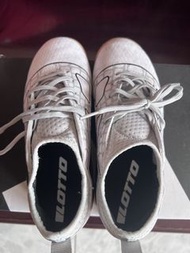 Lotto 白色運動鞋