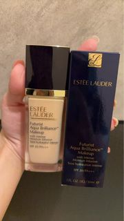 Estee Lauder 粉底液