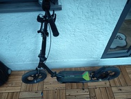 成人/中童滑板車（非電動）