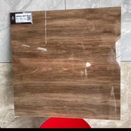 Granit 60X60 Glossy Vandana Motif Kayu Coklat Tua - Arna - Lokal