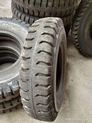 825-16 ลายบั้ง ยางหล่อดอกใหม่ ยางรถ6ล้อ ราคาต่อเส้น