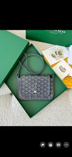 Goyard 灰色信封包