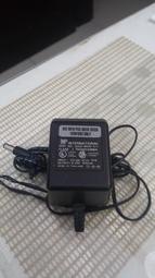 二手良品 交流轉直流變壓器 9V 600mA 15W AC to DC 孔徑 5.3mm 內正外負