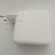 MacBook 61W USB-C Power Adapter, Apple Mac Book Air M1 M2 M3 Type-C Adapter, 61 Watt Power, Apple US