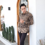 KEMEJA Men's Batik Shirts Men's Batik Shirts Premium Lapis Sogan Men's Batik Long Sleeve Lapis Sogan Modern Batik Shirts Hits The Latest Batik Men's Batik Lapis Sogan