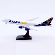 JC Wings 1: 400 Alloy Airplane Model Atlas Airlines Boeing B747-8F N860GT