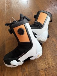 Burton high shot x wide step on