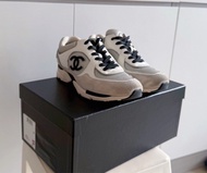 Chanel 經典雙C Logo 運動鞋