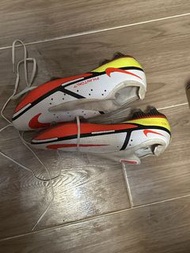 Nike Phantom GT 足球鞋