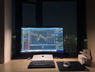 32吋 Samsung UHD曲面顯示器