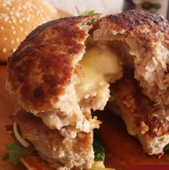 Uncle Boss_Morel mushroom & Four cheese Pork patty