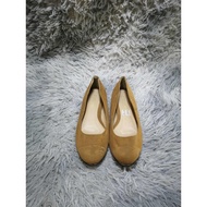 Brown Round Toe Flats