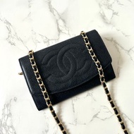 中古Chanel黑色魚子醬斜背包 單肩包 小包 中夾 皮夾 側背包