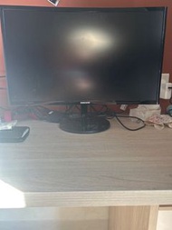 Samsung24吋 CF39 曲面顯示器Samsung 三星 24吋 CF39 曲面顯示器 LC24F390FHCXXK