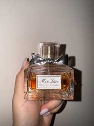 Miss Dior Absolutely Blooming Eau de Parfum