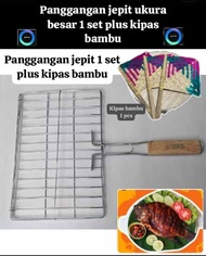 Panggangan Ikan Gagang Kayu Panggangan daging ayam sate alat panggang jepit bahan kuat besi lebih be