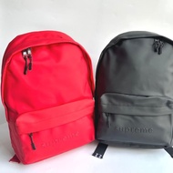 Supreme 新款雙肩斜背包