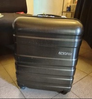 American Tourister 行李箱