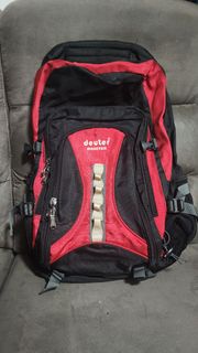 Deuter 登山背包 紅黑