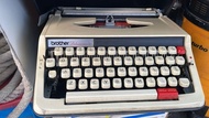 Brother Deluxe 850TR Portable Typewriter 打字機