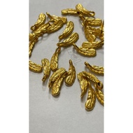 Hanging Feather Charm - Falling Bird Feather - size 6x12mm - 24 Carat Gold - Au 9999 - durable and b