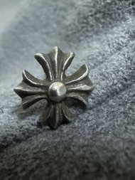 Chrome Hearts 十字花耳環