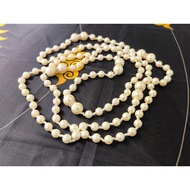 Pearl Necklace With Diamonds ***Secondhand*** Women's Fashion Product Length 73 cm.
